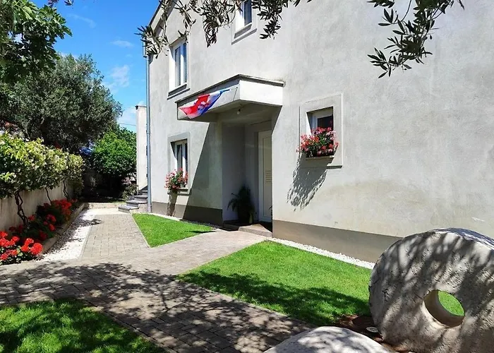 With Parking Space - Biograd - 24713 파코스탄