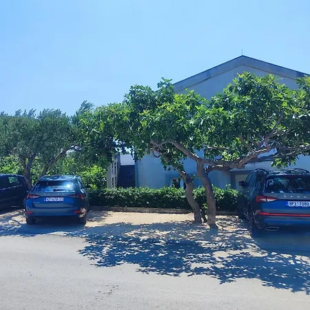 With Parking Space - Biograd - 24713 * Pakostane
